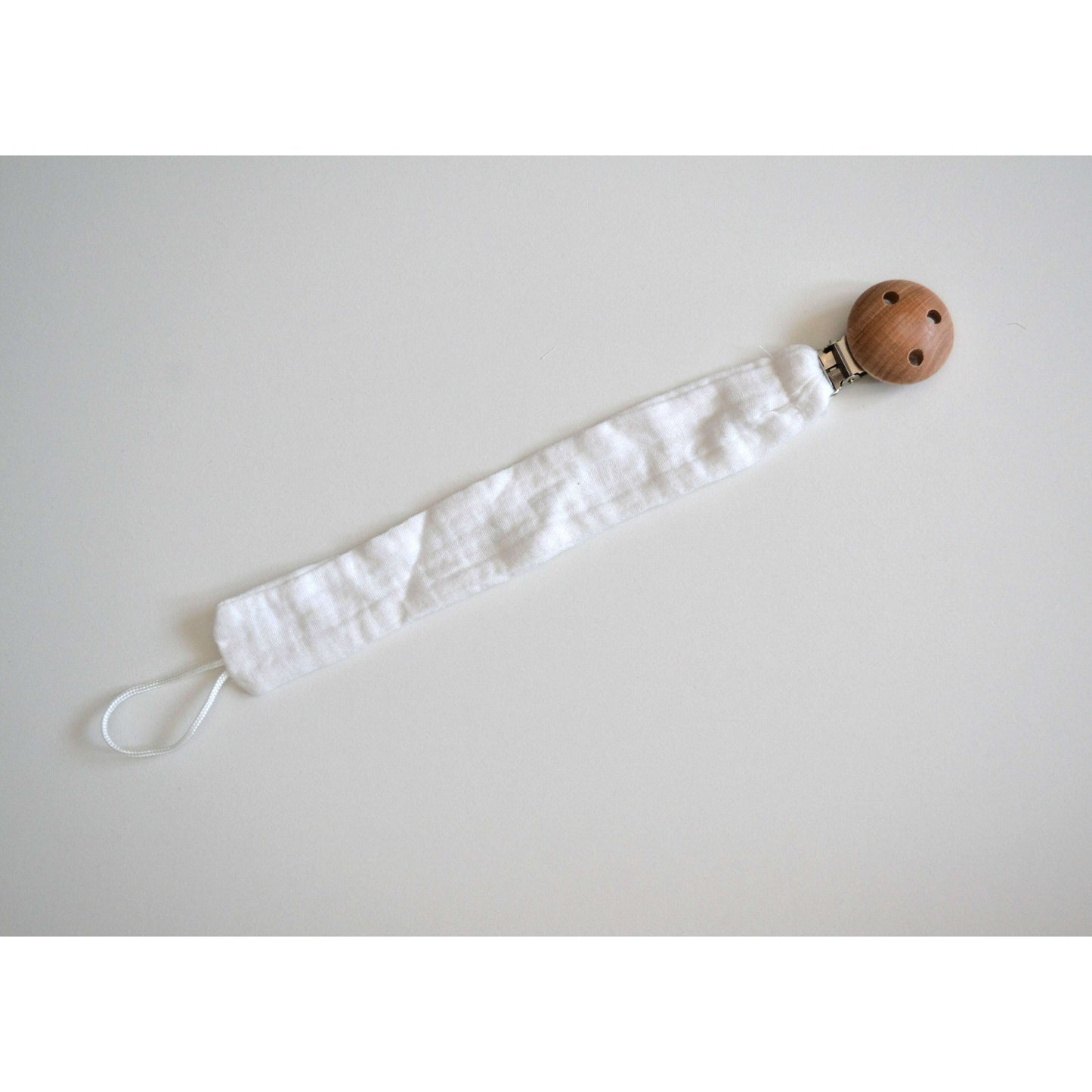 attache-tetine-34492806