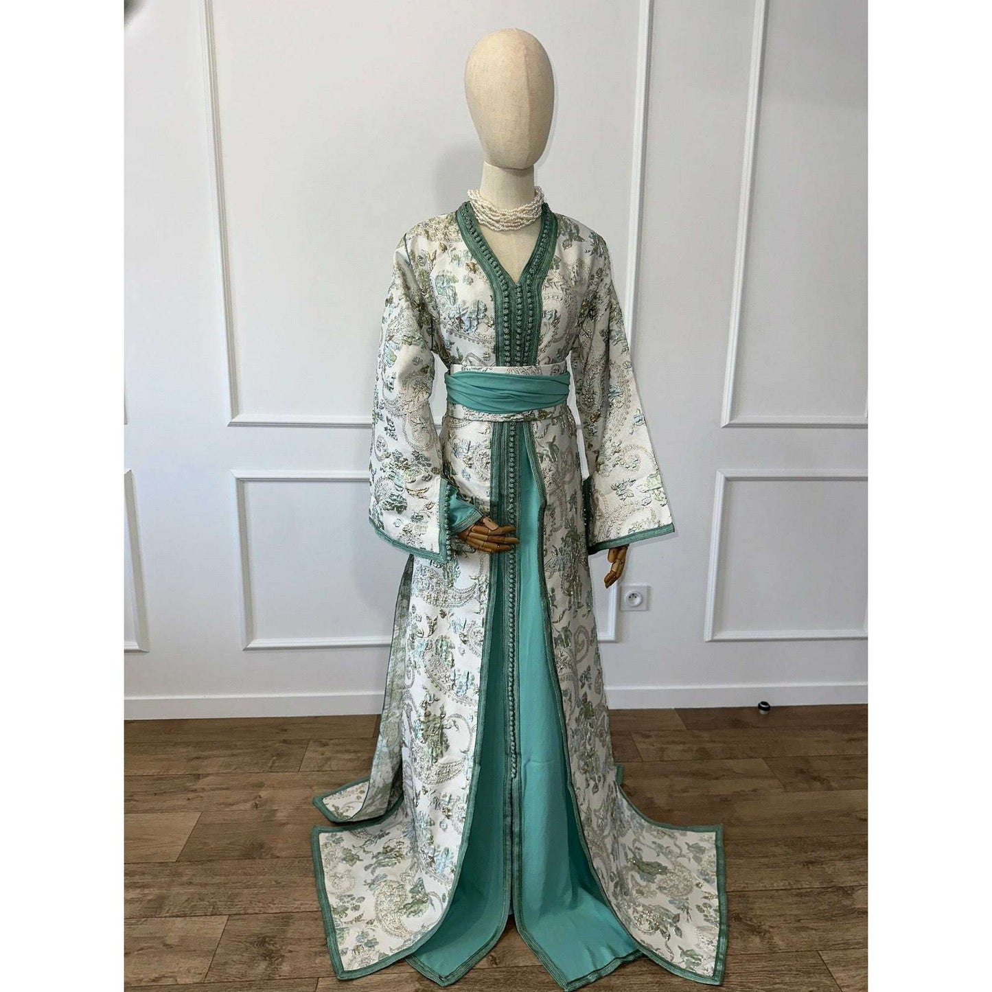 takchita-brocard-bleu-clair-34492730