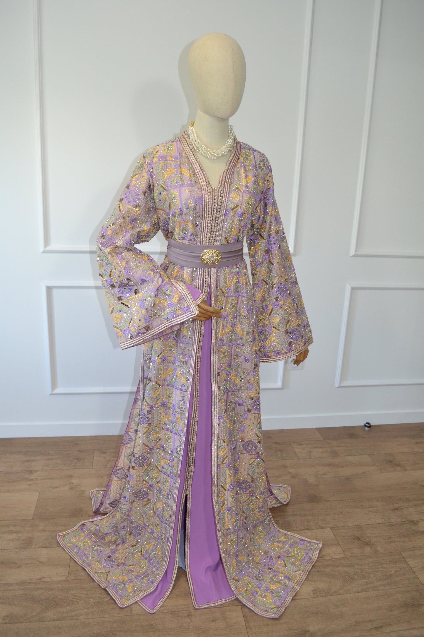 Takchita sari