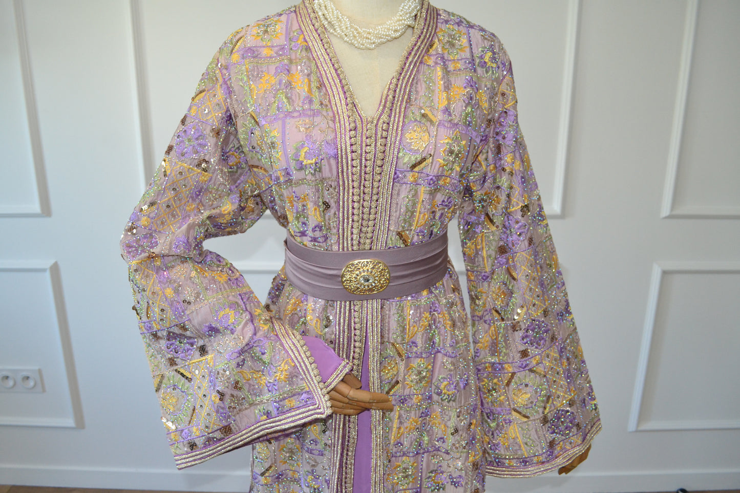 Takchita sari