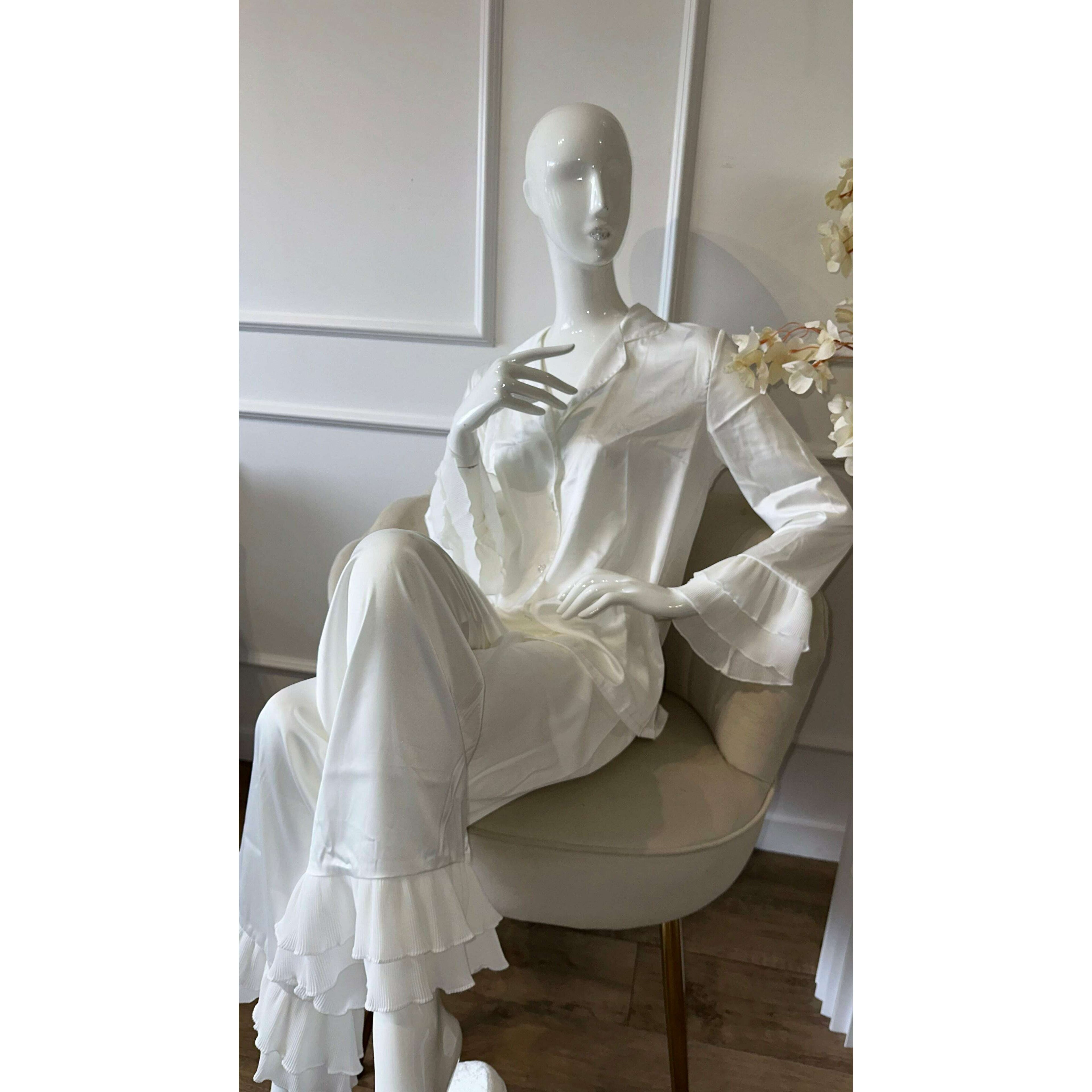 pyjama-classy-34492921